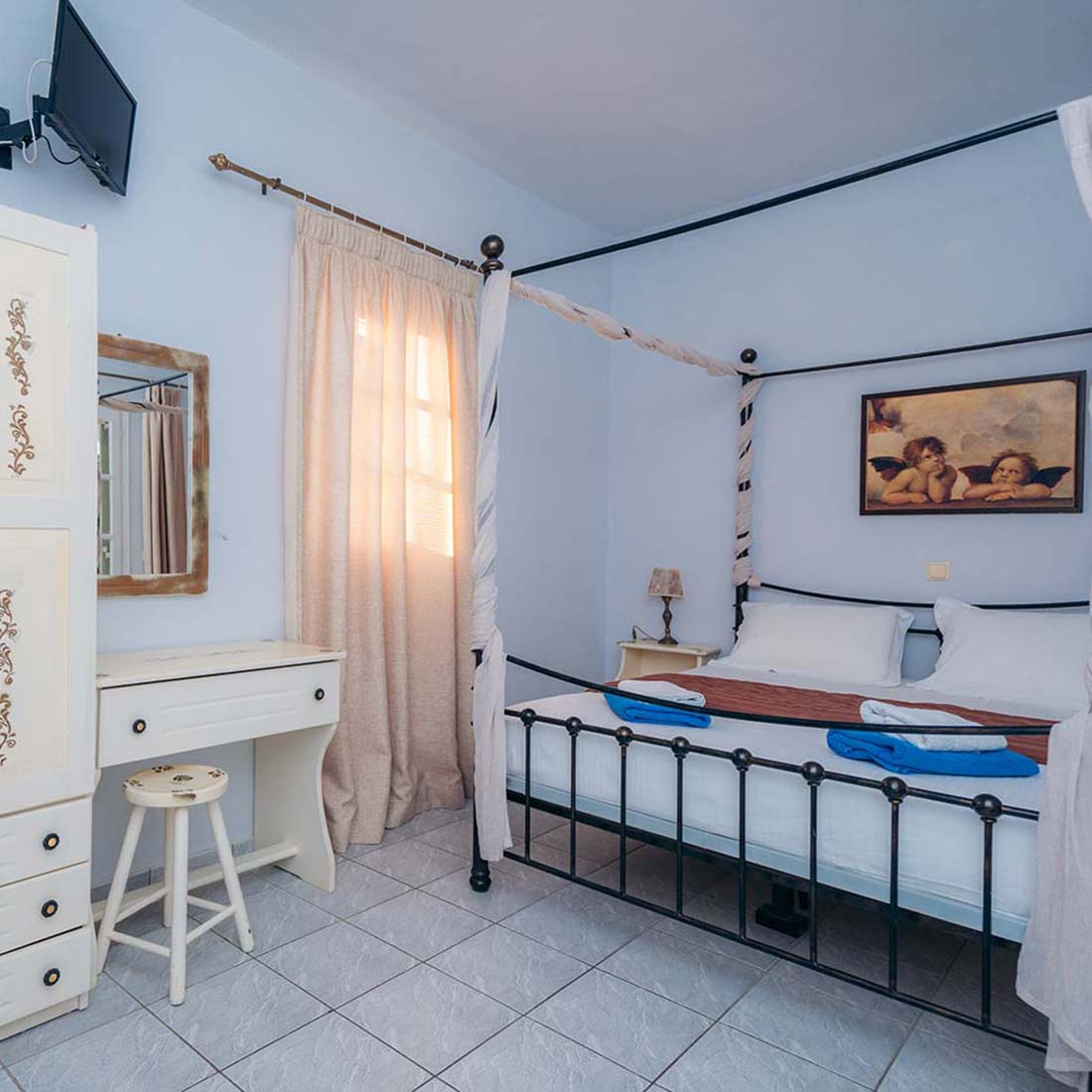 Κυκλαδίτικα studios στον Πλατύ Γιαλό